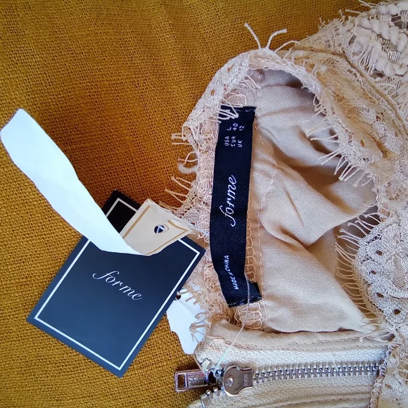 Lace top - Picture 3 of 7